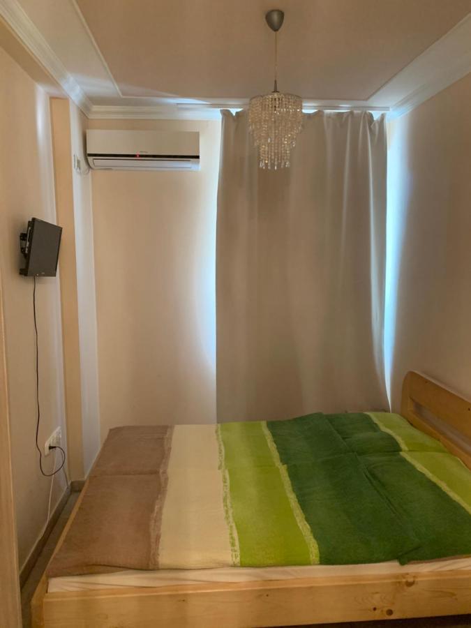 Fenyves Family Rooms And Bungalows Hajdúszoboszló Esterno foto
